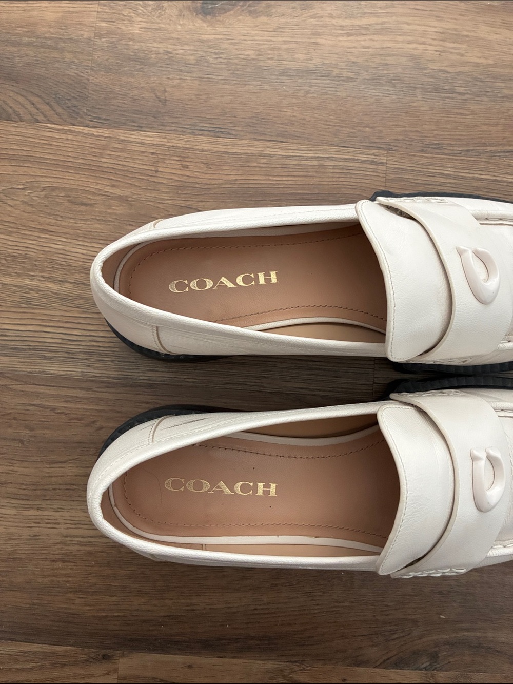 Coach Leah Loafer - Picture 3 of 8